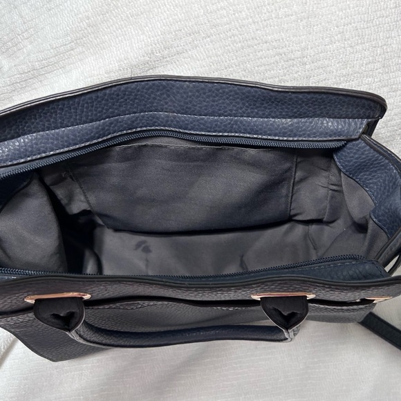 Just Fab Purse. Super Cute, Great Condition! - Picture 3 of 11